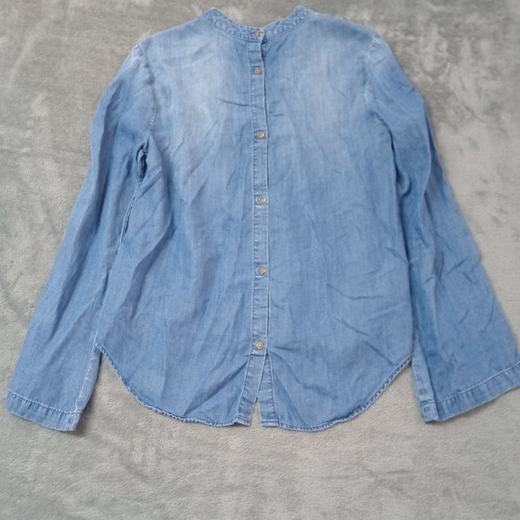 Cloth‎ & Stone Top Womens Size Large Blue Chambray Bell Sleeve Button Back - Picture 7 of 9